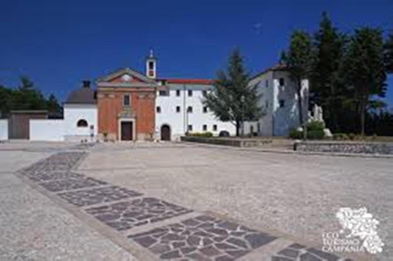 La Collina Di Nonno Carmine Bed and Breakfast Santa Paolina Exteriör bild